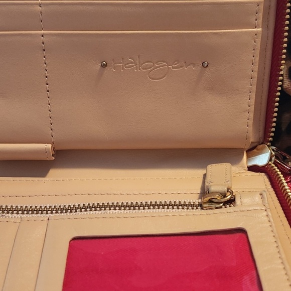 EUC halogen saffiano leather wallet - Picture 5 of 9